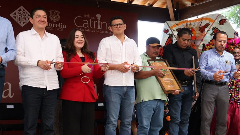 Capula inaugura la edición 16 de la Feria de la Catrina y premia talento artesanal 