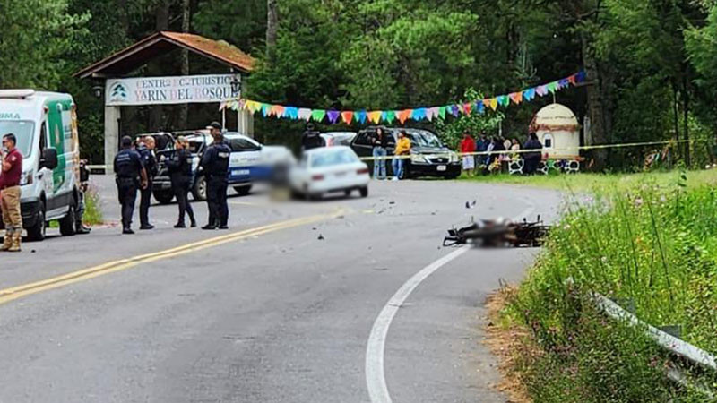 Choque entre motocicleta y automóvil deja un muerto en Los Reyes, Michoacán 