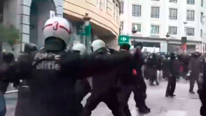Anuncia Francia toques de queda parciales tras jornada nacional de manifestaciones 