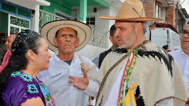 Destaca Bedolla transición de San Andrés Tziróndaro al modelo de autogobierno 