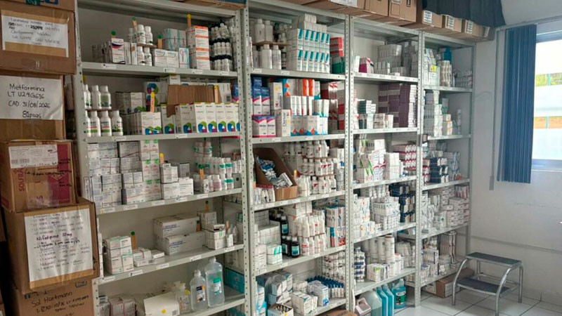 Confirma gobierno desvío de medicamentos para hospitales públicos; reportan venta ilegal de insumos 
