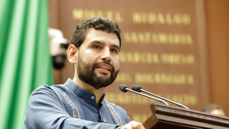 Octavio Ocampo respalda la no reelección y cero nepotismo electoral, aprobados por el Congreso del Estado 
