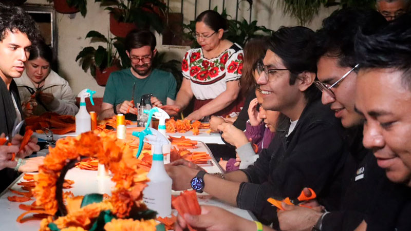 Vive las tradiciones de Noche de Muertos con los talleres artesanales 
