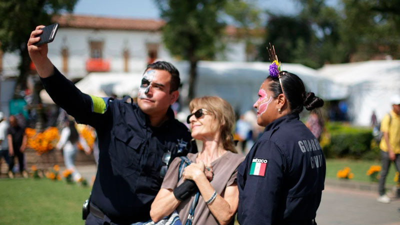 Anuncia Bedolla despliegue de más de 2 mil agentes para la Semana de Noche de Muertos 