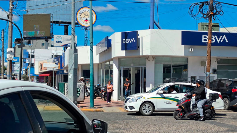Asaltan a cuentahabiente en Zamora, Michoacán  