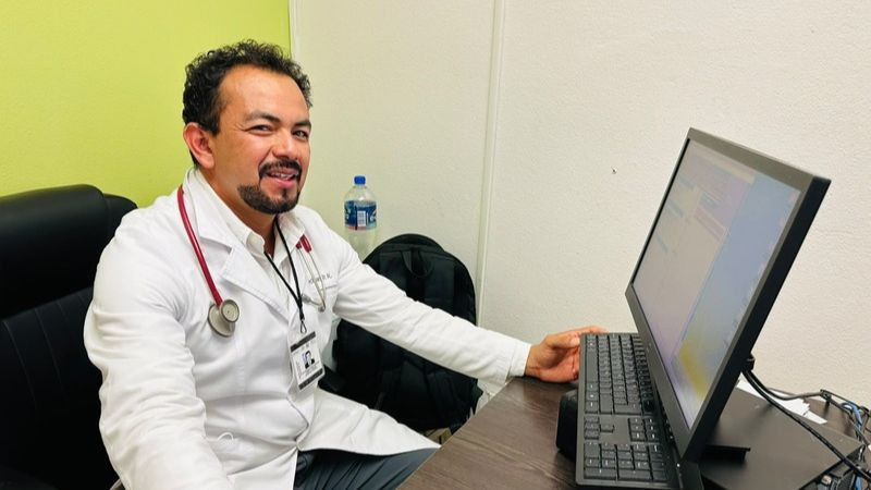 Reconoce IMSS Michoacán a médicos familiares como pilares para promover la salud 
