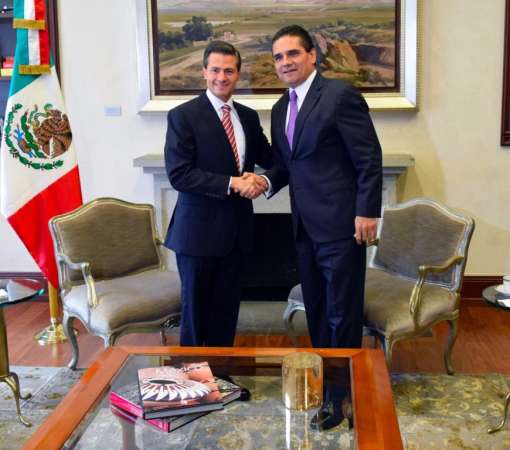 Se reúnen el presidente Enrique Peña Nieto con el gobernador electo de Michoacán, Silvano Aureoles 