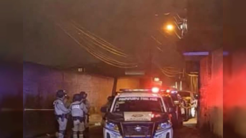 Ataque a balazos contra vivienda moviliza a corporaciones de seguridad en Uruapan, Michoacán  