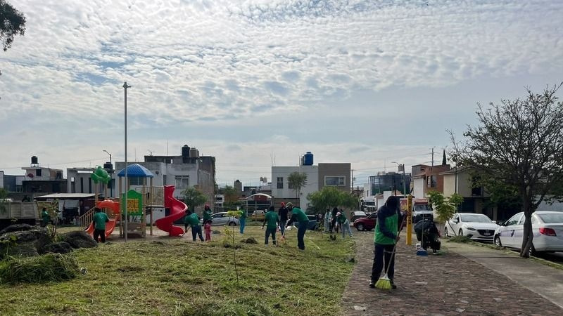 Gobierno de Morelia y ciudadanía realizan jornada de limpieza en Parque Lineal Bicentenario 