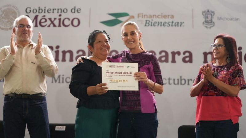 Claudia Sheinbaum cumple meta de 56 mil 500 créditos para mujeres en Michoacán 