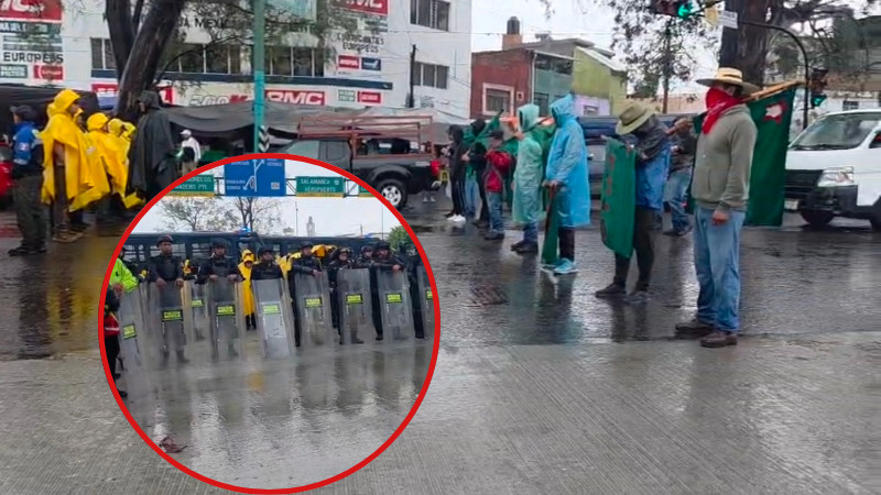 Policía bloquea avance del FNLS al Centro Histórico de Morelia; acusan represión 