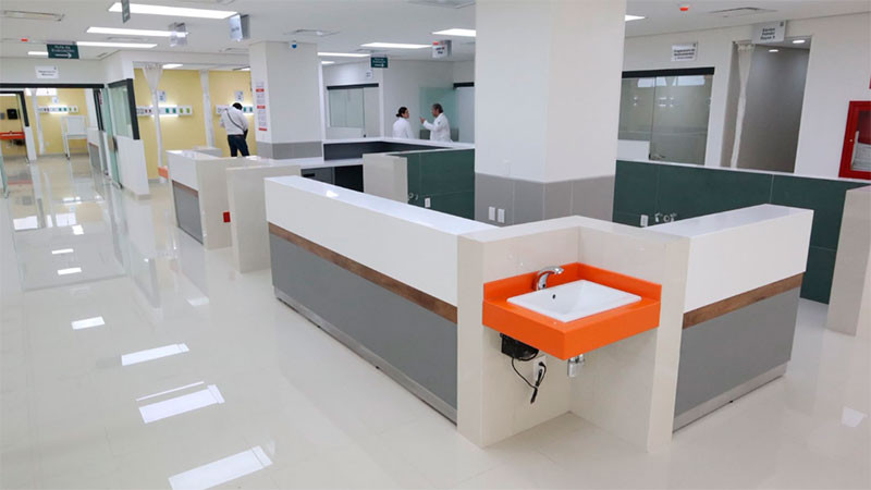 Entrega IMSS Michoacán rehabilitación integral del HGZ No. 12 en Lázaro Cárdenas 