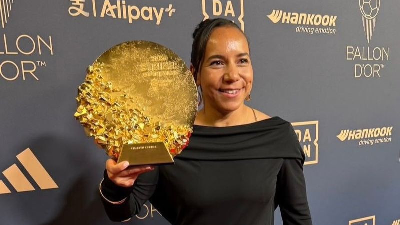 Charlyn Corral hace historia al ganar premio a la mejor goleadora 2026 en el Balón de Oro 2026 