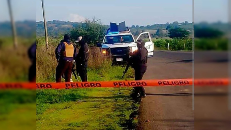 Hallan cuerpo baleado a la orilla de la carretera en Tangancícuaro, Michoacán: Estaba rodeado de casquillos 9mm 