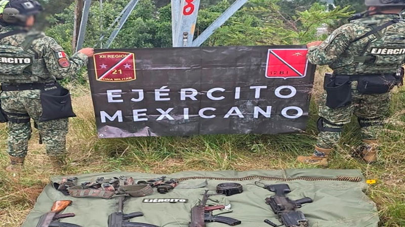 Asegura el Ejército un arsenal en Zinapécuaro, Michoacán 