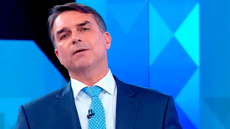 Reportan presunta llegada de Flávio Bolsonaro a EEUU; habría aterrizado en Miami 