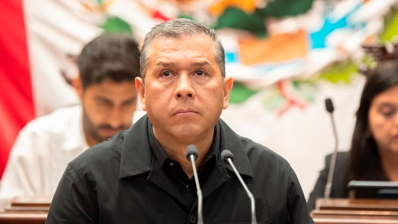 Barragán exige al fiscal atender a las víctimas o que renuncie 