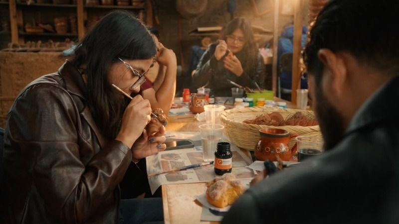 Aún puedes participar en los talleres artesanales de la Noche de Muertos en Michoacán 