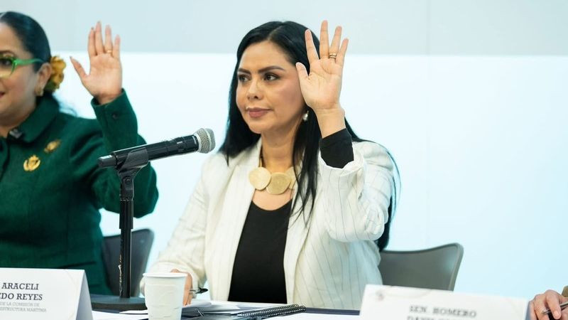 Araceli Saucedo preside aprobación de informe anual y programa de trabajo de la Comisión de Puertos del Senado 