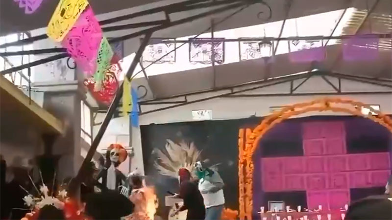 Investigan accidente en secundaria de Hidalgo tras incendio de disfraz de Catrina 