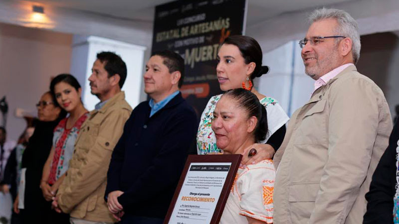 Reconocerá Bedolla a hombres y mujeres artesanas en el 57 Concurso Estatal de Pátzcuaro 