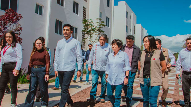 Alexis Velázquez recibe a autoridades federales para supervisar las Viviendas del Bienestar 