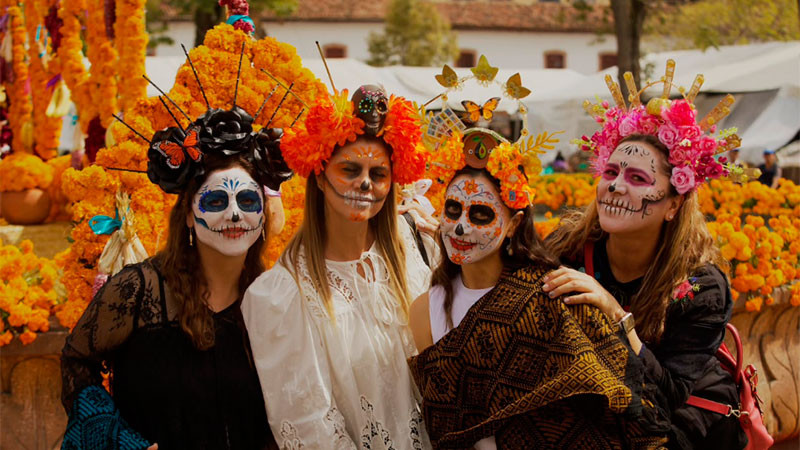 Atrae Michoacán a turismo internacional y nacional para vivir la Noche de Muertos 
