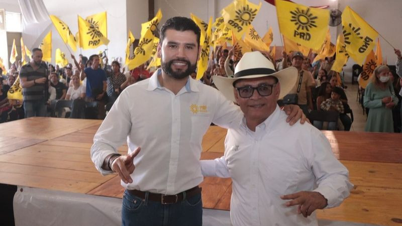 Reconoce Octavio Ocampo 35 años de lucha y trabajo territorial del Frente de Gestión Social por Morelia, encabezado por Salvador Arvizu  