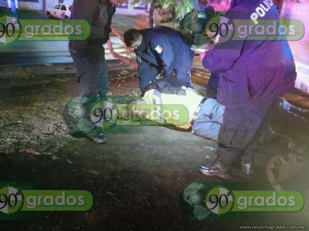 Tras persecución detienen a dos presuntos asaltantes, en Morelia - Foto 0 