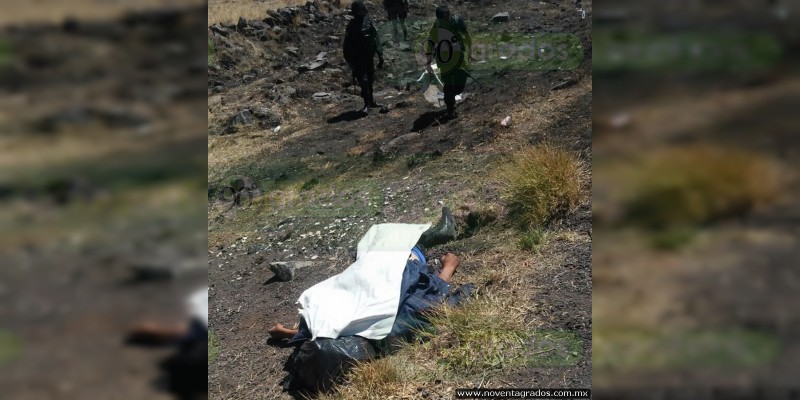 Fotogalería: Accidente de Ejército y Policías deja un muerto y 10 heridos, en Michoacán - Foto 0 