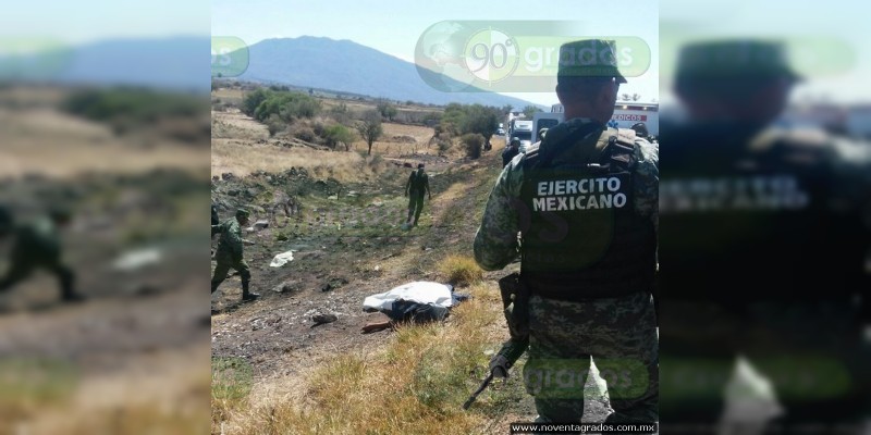 Fotogalería: Accidente de Ejército y Policías deja un muerto y 10 heridos, en Michoacán - Foto 11 