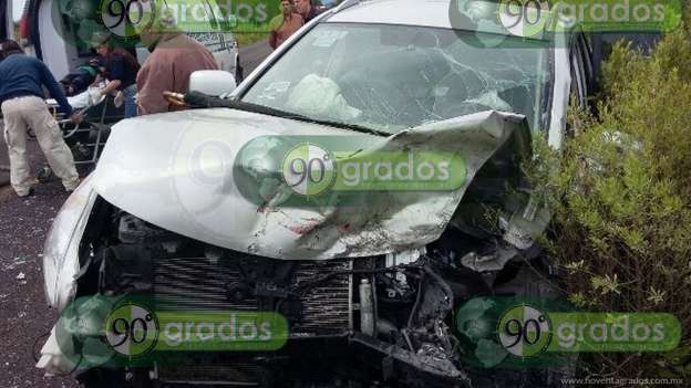 Un menor, entre los siete lesionados de choque entre vehiculos sobre la Quiroga - Zacapu - Foto 0 
