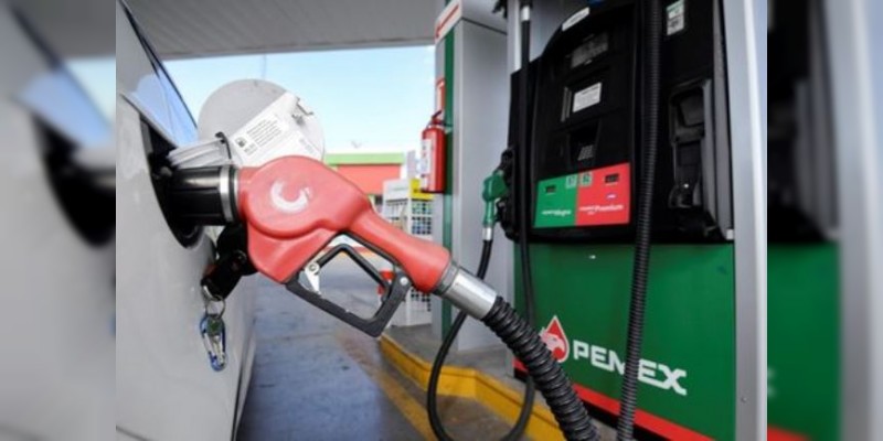 Gasolinas Premium y Diésel, un centavo más baratas hoy y mañana 