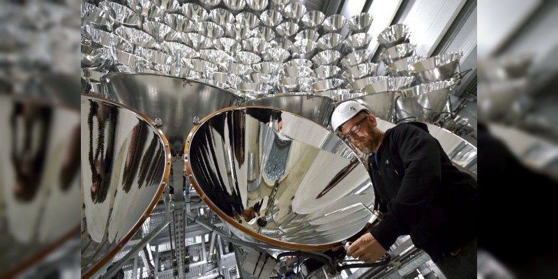Científicos alemanes crean "el sol artificial más grande del mundo" 