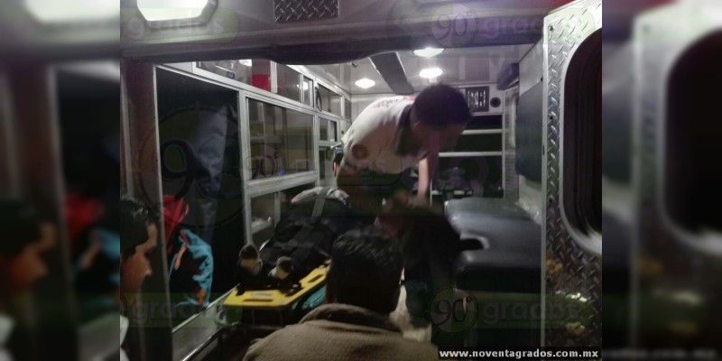 20 heridos deja volcadura de autobús en La Piedad, Michoacán - Foto 2 