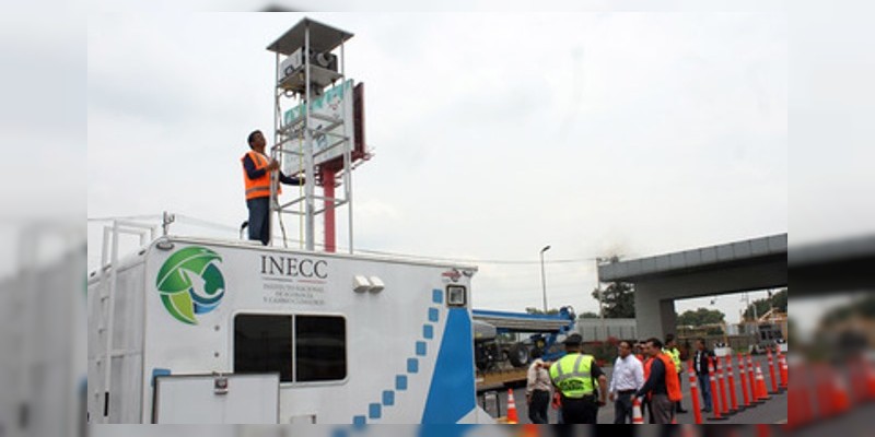 Inician operación sensores para detectar ingreso de vehículos contaminantes al Valle de México 
