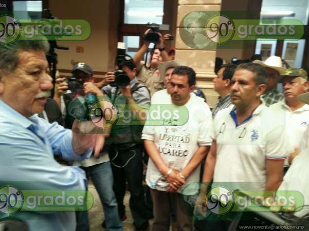 Recibe Presidente del Congreso de Michoacán a habitantes de Ucareo - Foto 0 