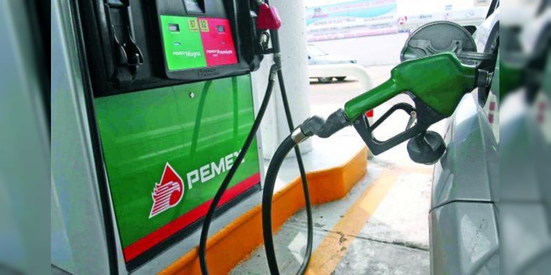 Gasolinas y diésel se venden este fin de semana con dos centavos menos 