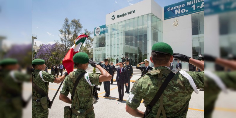Peña Nieto condena descalificaciones a labor de las Fuerzas Armadas