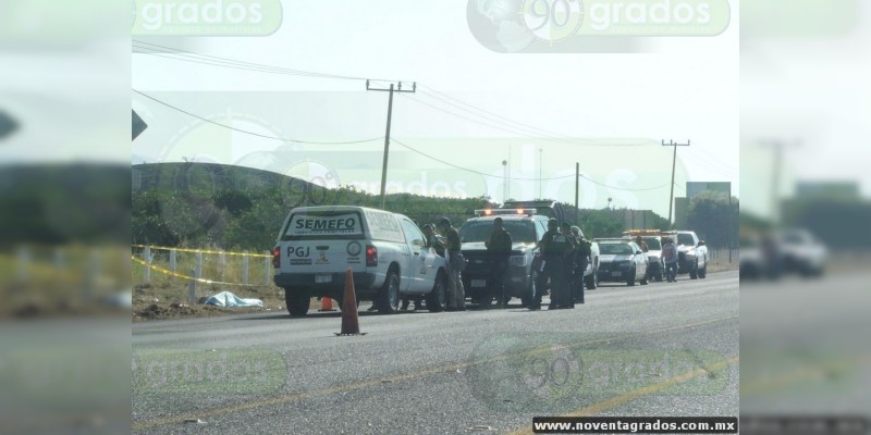 Localizan cadáver maniatado afuera de una empacadora en Múgica, Michoacán - Foto 1 