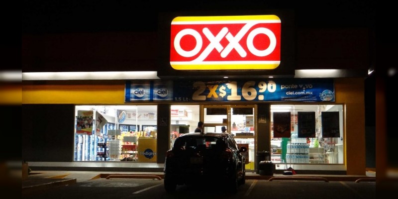 Roban un OXXO en Morelia 