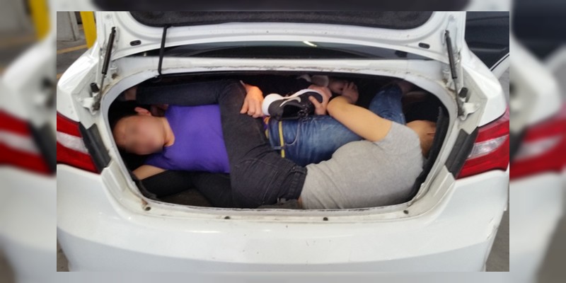 Detienen al hijo de Pepe Aguilar por tráfico de personas - Foto 0 