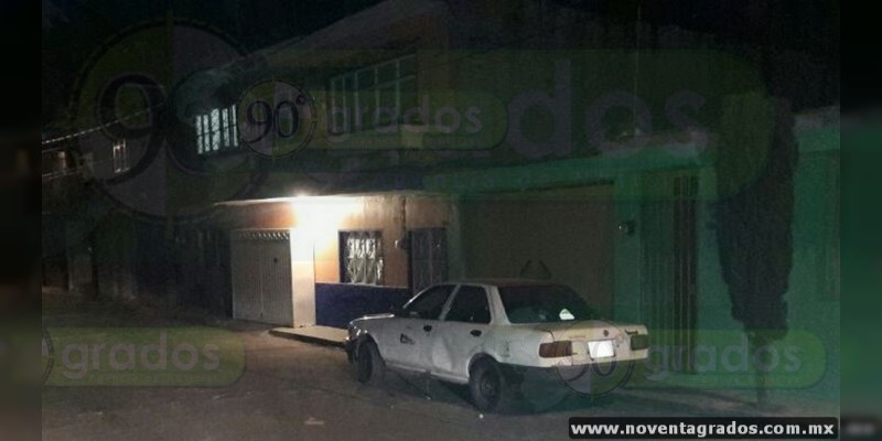 Recuperan taxi robado con violencia en Morelia - Foto 1 