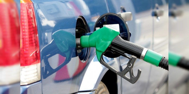 Gasolina Premium y Magna, en 18.27 y 16.51 