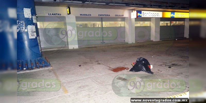 Asaltantes abandonan su botín y un arma ante despliegue policiaco en Lázaro Cárdenas, Michoacán - Foto 1 