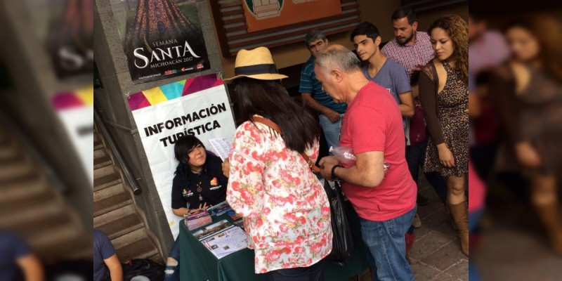 Sectur Michoacán atiende a turistas y visitantes en esta Semana Santa 