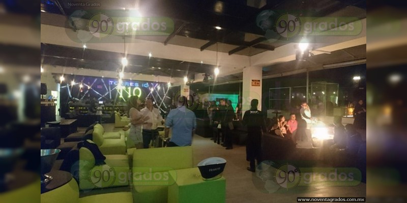 Por irregularidades suspenden actividades en dos bares de Morelia  