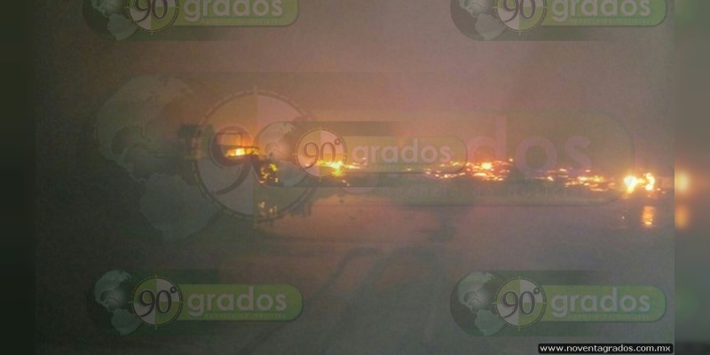 Zamora: Fuerte incendio consume dos bodegas, deja pérdidas millonarias - Foto 4 