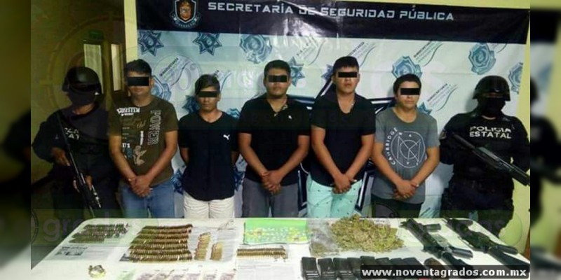 Con droga, armas y munición detienen a seis personas en Zihuatanejo - Foto 0 
