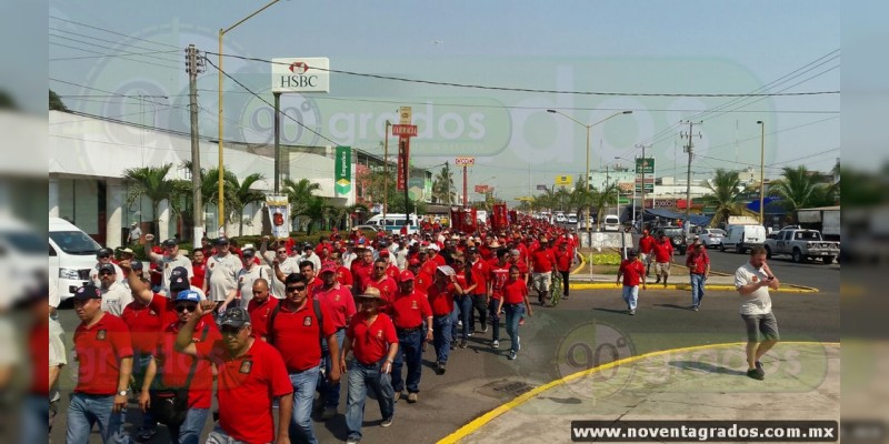 Conmemoran 11 aniversario del “jueves negro” en Lázaro Cárdenas, Michoacán - Foto 2 